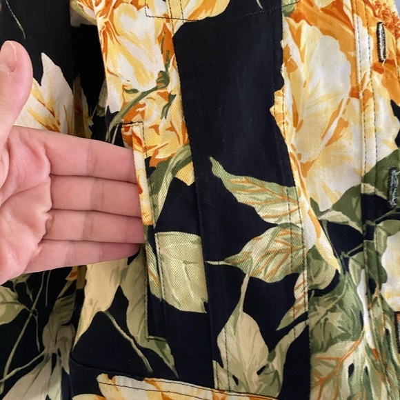 St. John Sport by Marie Gray Black and Yellow Floral Print Jacket Size small - Picture 9 of 11